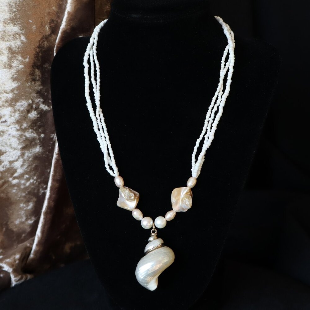 Seashell Necklace in Whites with Gold Detail Iridescent Pendant 16 Inch Unique